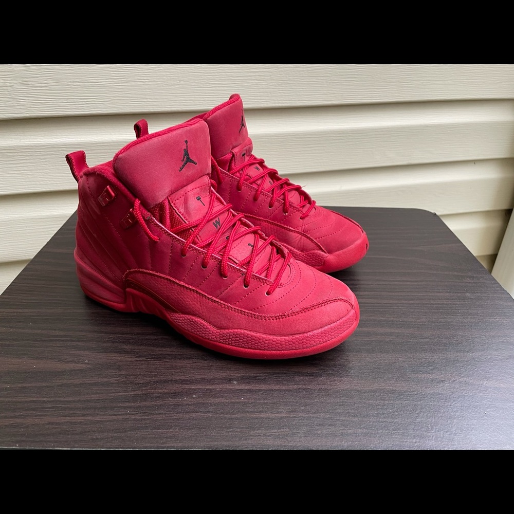 Jordan 12 gym red.
